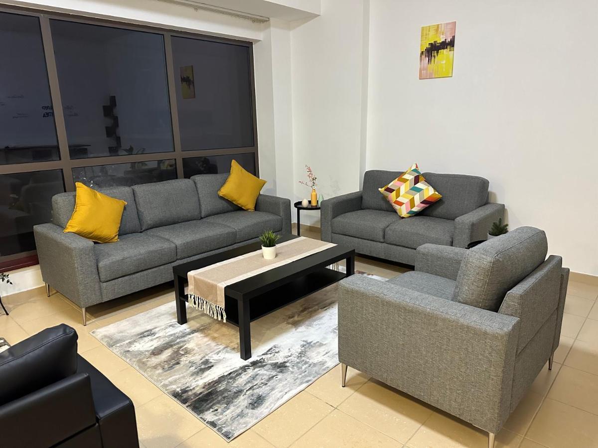 Moonlight Hostel Jbr - 2Min Walk To Jbr Beach - Gym - 2Min Metro Station - Poll ドバイ エクステリア 写真