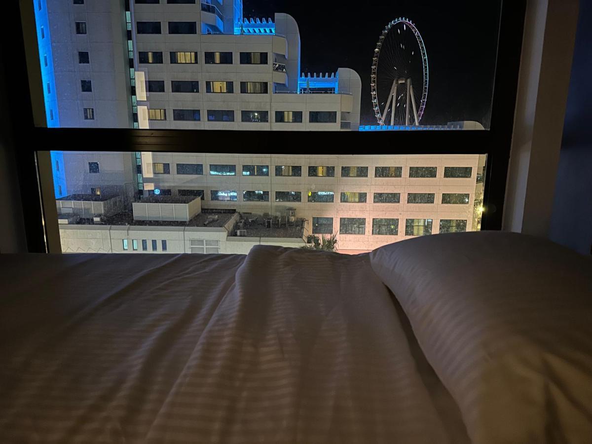Moonlight Hostel Jbr - 2Min Walk To Jbr Beach - Gym - 2Min Metro Station - Poll ドバイ エクステリア 写真